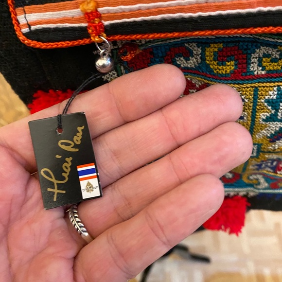 NWT Pom Pom & Bells Embroidered Boho Shoulder Bag - Picture 4 of 8